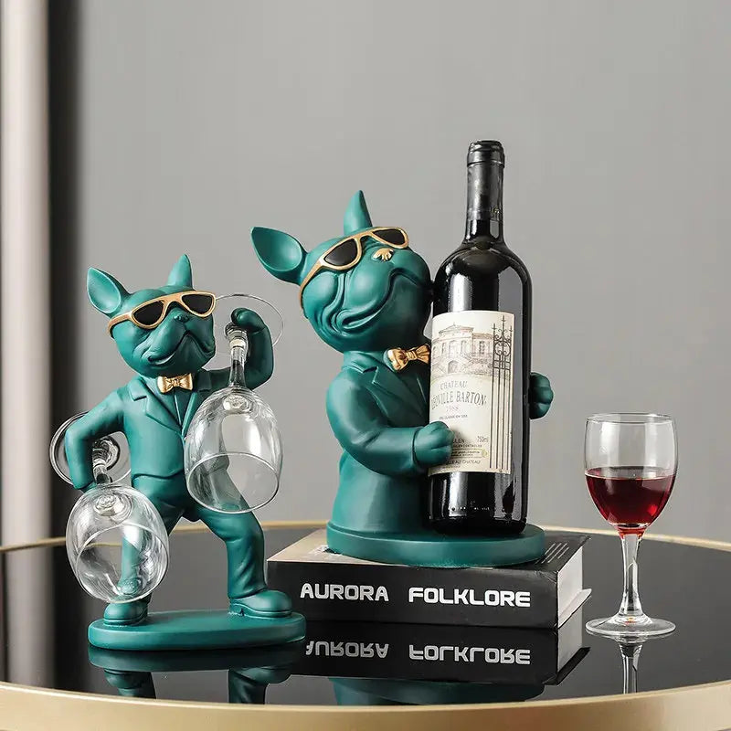 Esculturas Decorativa Porta Vinho e Taça Bigstock