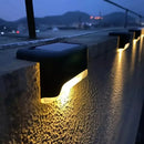 Luminária Externa de Led Solar À Porva D'água Para Muro, Escada, Cercas Bigstock