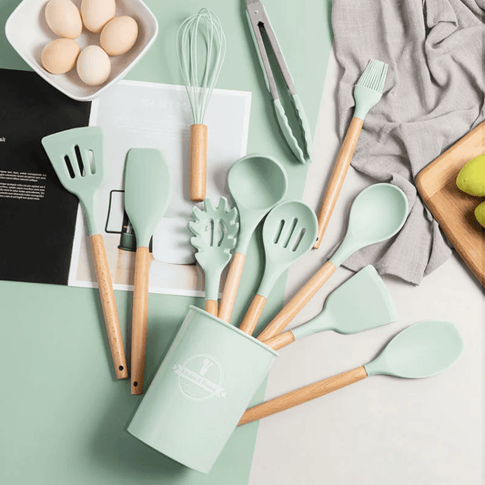 Kit Utensílios de Silicone com Cabo de Madeira (12 Peças)